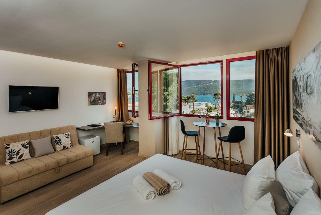 Centar Novi Hotel แฮร์เซ็ก-โนวี ภายนอก รูปภาพ