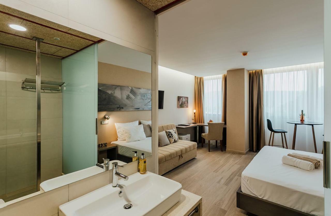 Centar Novi Hotel แฮร์เซ็ก-โนวี ภายนอก รูปภาพ