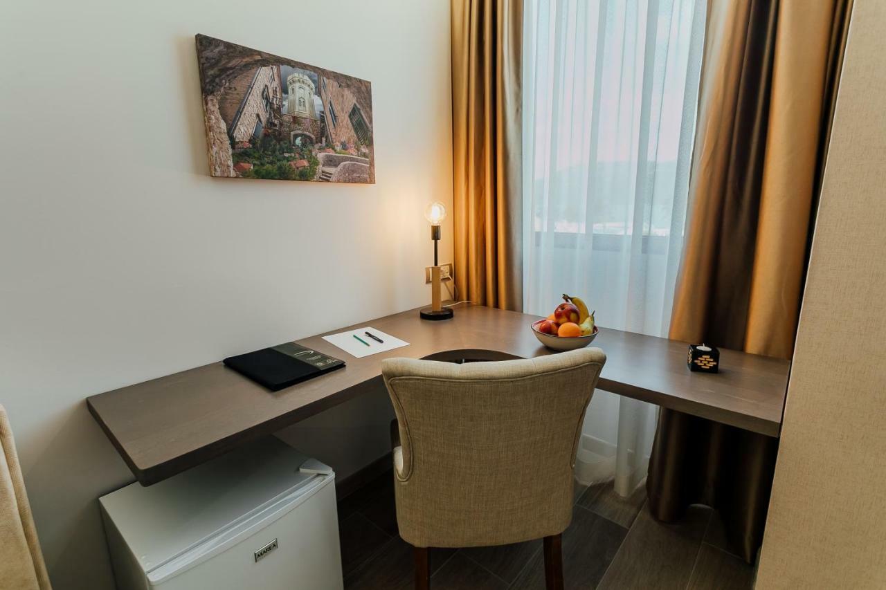 Centar Novi Hotel แฮร์เซ็ก-โนวี ภายนอก รูปภาพ
